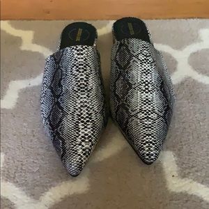 Arider Girl Mule styled shoes - Size 7